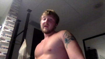 Sladewilson221  20-11-2021 video yummy